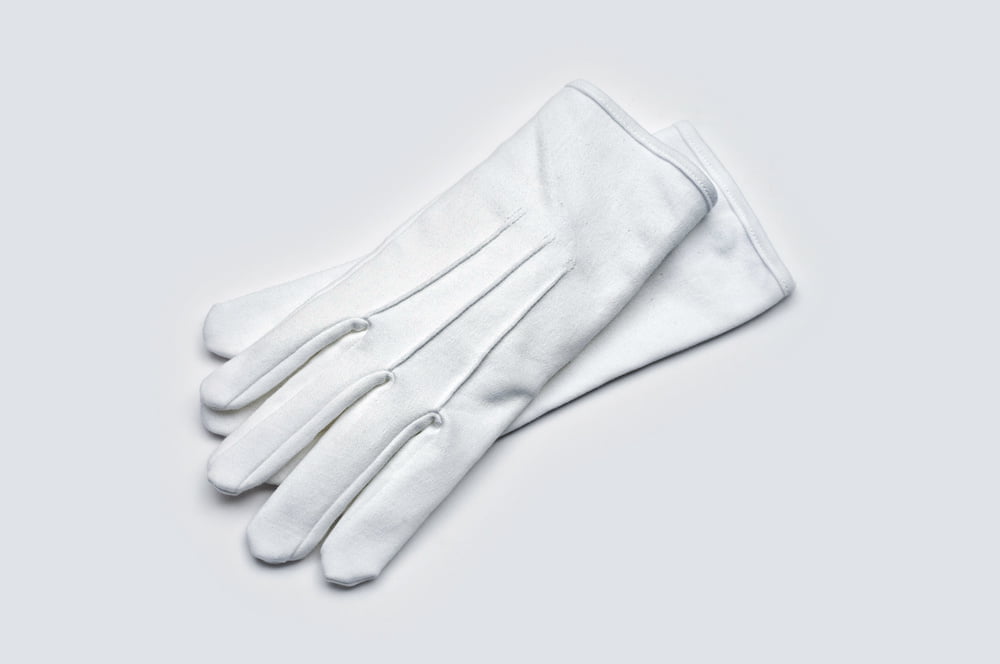 Waiter gloves